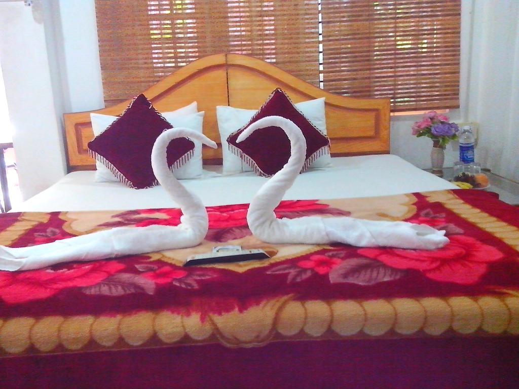 Green Garden Cottage Thekkady Exterior photo